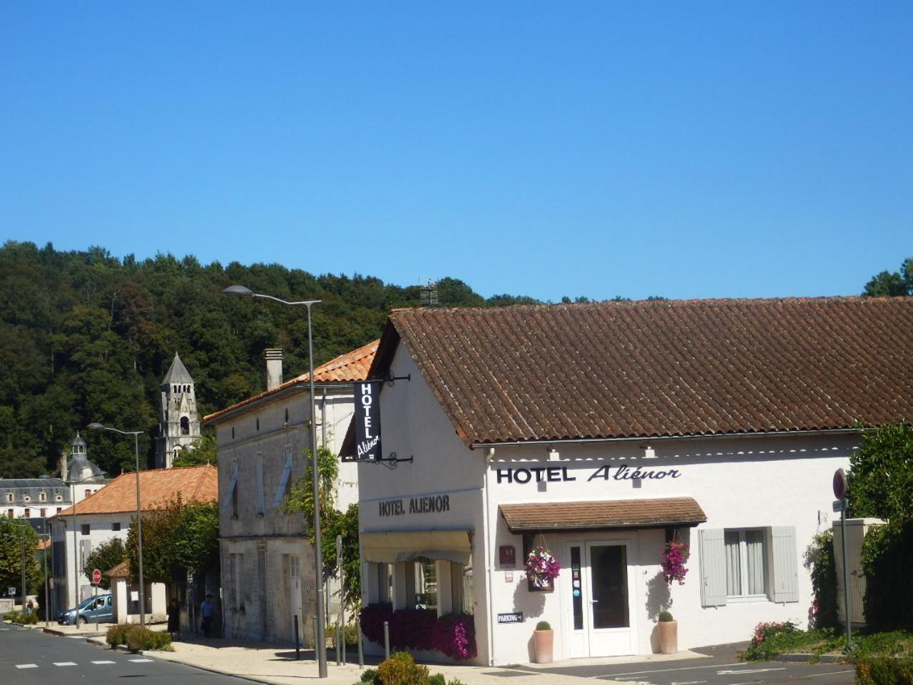 Hotel Alienor Brantôme Exterior foto